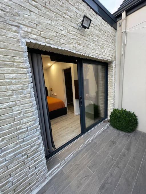Apartament 5 Min Airport Aeroport - Shuttle Navette - Parking Bonlier Zewnętrze zdjęcie
